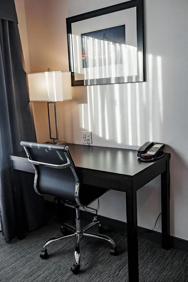 Park Inn By Radisson Edmonton Airport Leduc